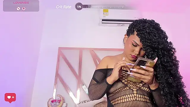 Snapshot of Carolina_Evanss chatting on March 2025 06:54:01 AM Carolina Evanss online show from March 2025 06:54:01 AM