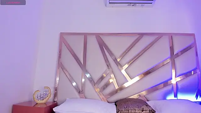 Snapshot of Carolina_Evanss chatting on September 2025 11:33:01 AM Carolina Evanss online show from September 2025 11:33:01 AM