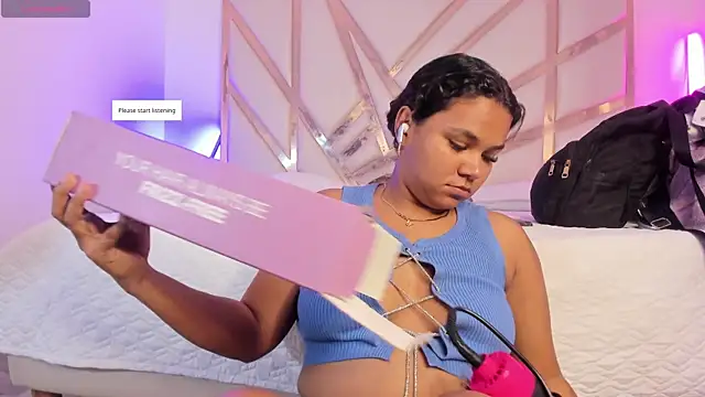 Snapshot of Carolina_Evanss chatting on November 2025 11:32:02 AM Carolina Evanss online show from November 2025 11:32:02 AM