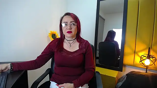 Lupiita223 online show from November 2025 12:52:01 PM