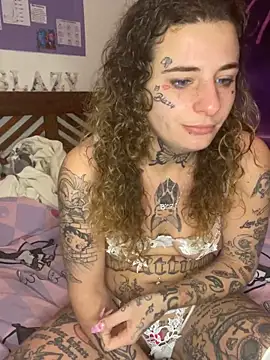 BlazyKitsune- online show from February 2025 11:30:01 AM