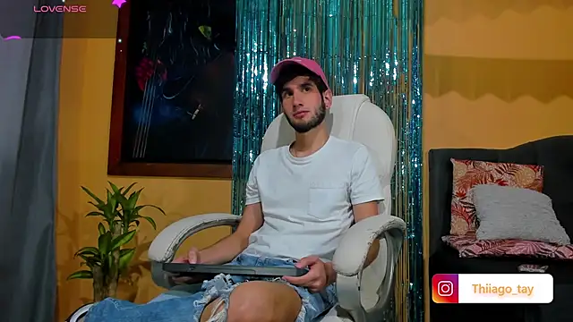 Thhiago tay online show from December 2024 08:15:01 PM