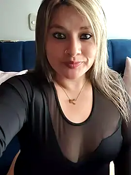 Neve Collins online show from July 2026 02:38:02 PM