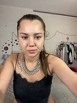 Snapshot of MiraMiss chatting on December 2024 09:01:01 AM MiraMiss online show from December 2024 09:01:01 AM