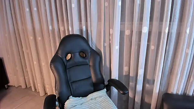 RAVENDIPAUL online show from October 2025 01:06:02 AM