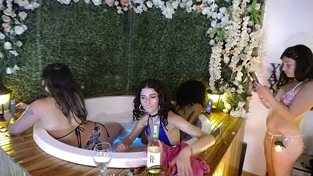 Queenjenn   online show from January 2025 05:45:02 PM