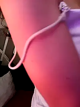 Queenjenn   online show from February 2025 04:09:02 AM