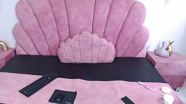 Snapshot of Candy_Bony chatting on January 2025 06:51:02 PM Candy Bony online show from January 2025 06:51:02 PM