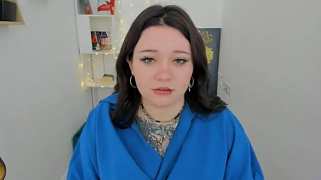 MoonLghte online show from March 2025 02:04:01 AM