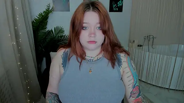 MoonLghte online show from September 2025 06:46:01 PM