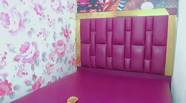 Luna and valery online show from January 2025 08:04:01 PM