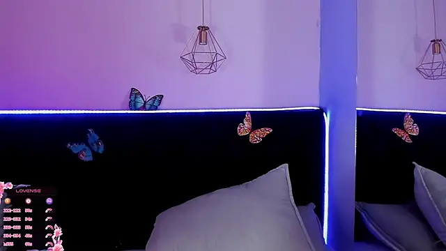 Anastasia Whitee online show from November 2025 02:44:01 AM