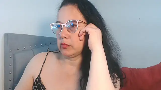 maturepriscila online show from September 2025 03:22:02 PM