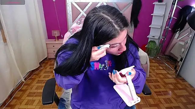 Snapshot of Kate_Laurence_ chatting on February 2025 01:41:01 AM Kate Laurence online show from February 2025 01:41:01 AM