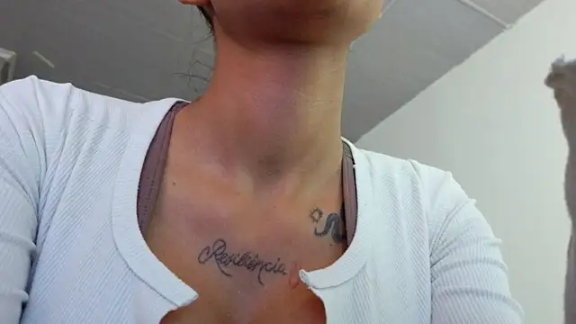 Tiffanny online show from December 2025 02:13:01 PM