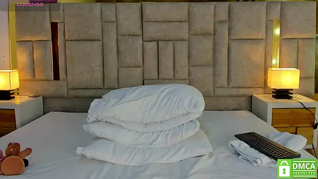 valtira nova online show from April 2026 07:48:01 PM