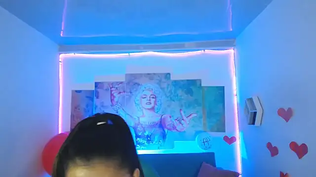 Sofi hot 4m online show from March 2025 01:29:01 PM