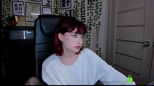 ElizaNik  online show from June 2026 09:46:01 PM