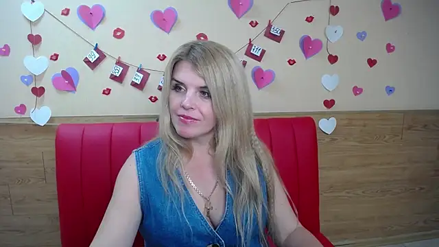 Snapshot of Julya_Barbi chatting on February 2025 09:04:01 AM Julya Barbi online show from February 2025 09:04:01 AM