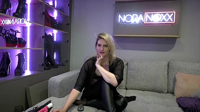 NoraNoxx online show from June 2026 08:11:02 PM