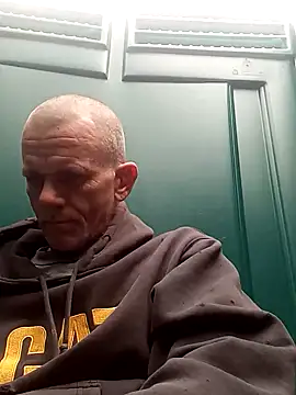 Snapshot of BubblyThing1 chatting on December 2025 06:47:02 PM BubblyThing1 online show from December 2025 06:47:02 PM