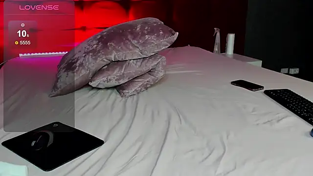 Snapshot of Christy_Little chatting on January 2025 11:13:01 AM Christy Little online show from January 2025 11:13:01 AM