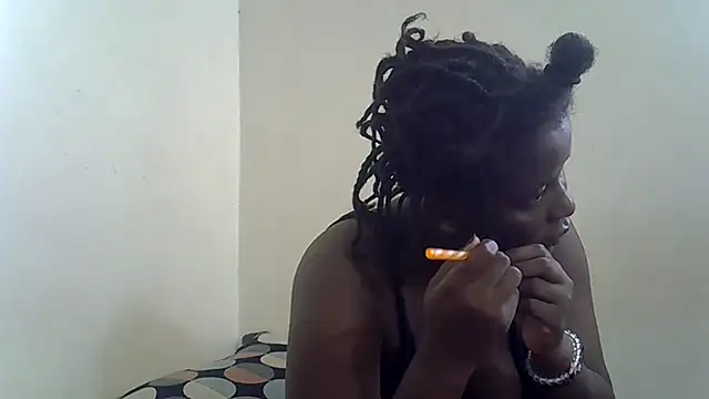Snapshot of Harrisamor chatting on December 2025 09:15:01 AM Harrisamor online show from December 2025 09:15:01 AM