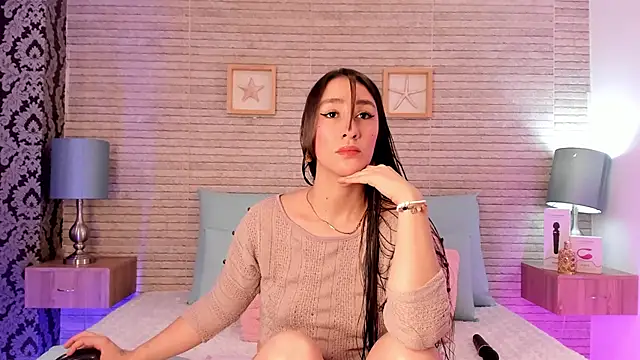 Catalinna Thompson online show from January 2025 12:04:02 PM