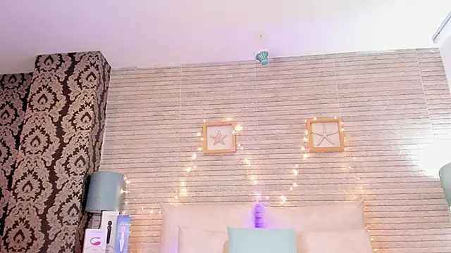 Catalinna Thompson online show from February 2025 06:10:01 PM