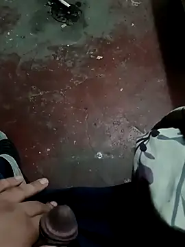 Snapshot of dvaughn3117 chatting on December 2024 07:21:02 PM dvaughn3117 online show from December 2024 07:21:02 PM