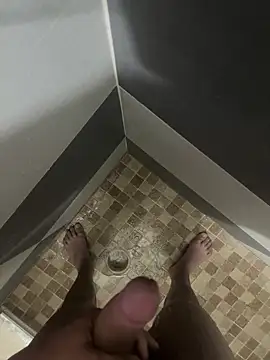 Snapshot of mylovetr1 chatting on December 2024 04:23:02 AM mylovetr1 online show from December 2024 04:23:02 AM