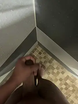 Snapshot of mylovetr1 chatting on February 2025 05:58:01 AM mylovetr1 online show from February 2025 05:58:01 AM