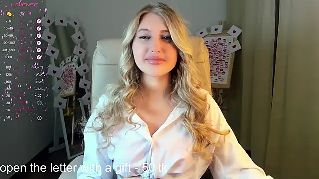 Evacadooo online show from February 2025 05:53:02 AM