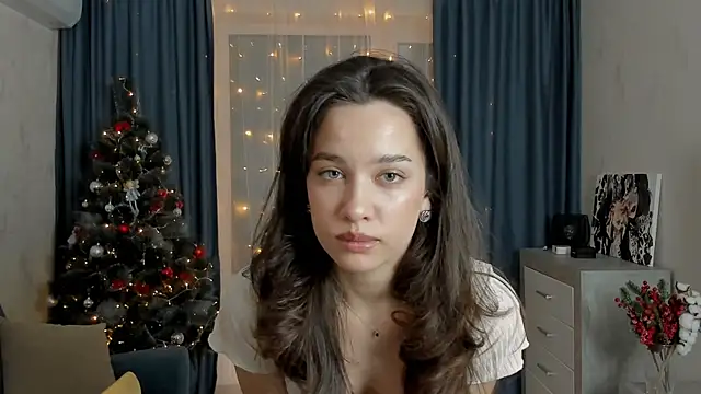 Snapshot of EmeliaReaper chatting on February 2025 09:48:02 PM EmeliaReaper online show from February 2025 09:48:02 PM