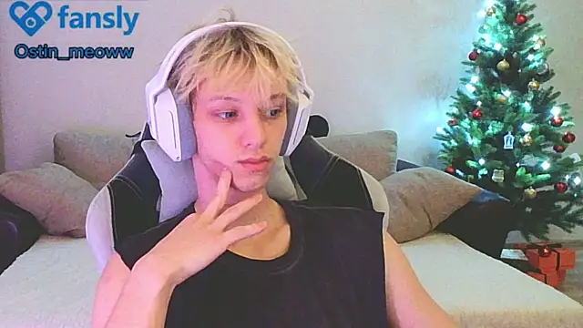 Ostin meow online show from January 2025 04:17:01 PM