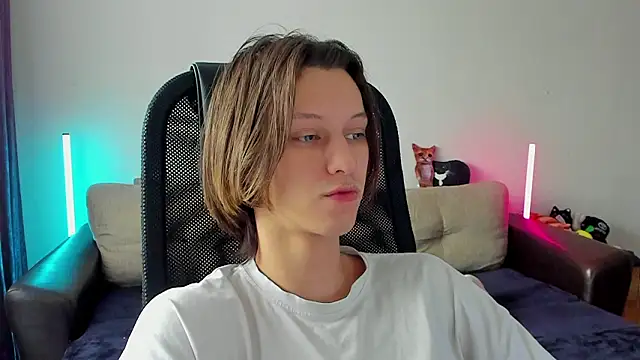 Ostin meow online show from March 2026 06:40:01 AM