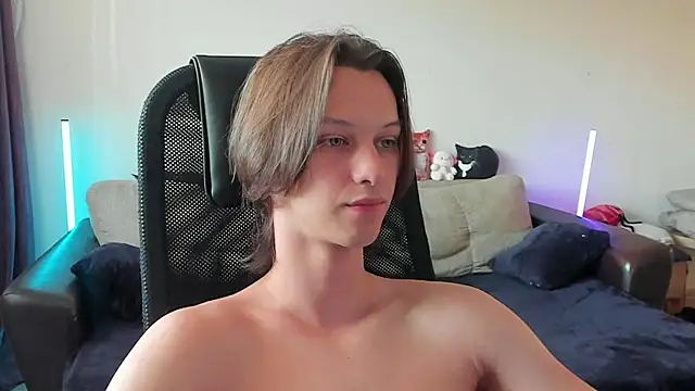 Snapshot of Ostin_meow chatting on July 2026 02:10:01 PM Ostin meow online show from July 2026 02:10:01 PM
