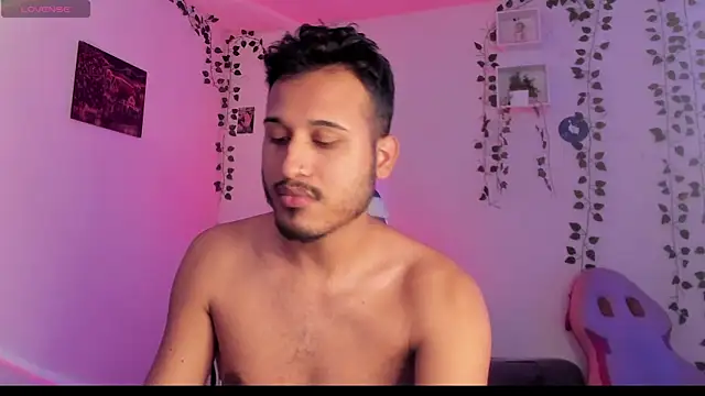 Raf brunette online show from December 2024 12:35:01 PM