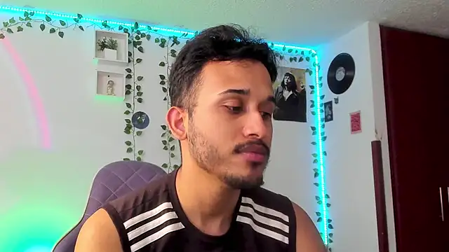 Raf brunette online show from March 2025 12:28:01 PM