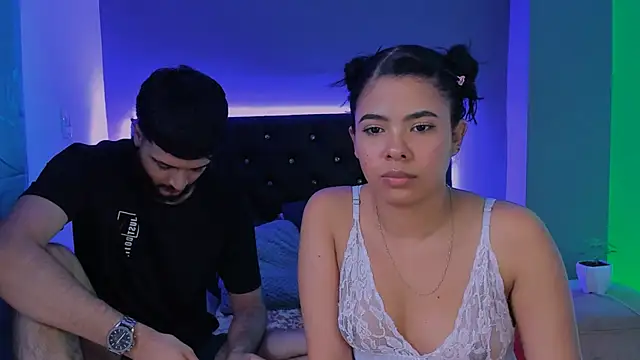 Snapshot of sharon_and_myke chatting on December 2024 10:01:01 PM sharon and myke online show from December 2024 10:01:01 PM