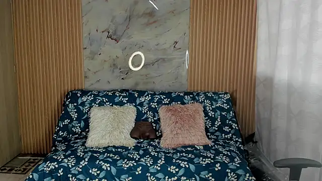 Any topless online show from October 2025 10:59:02 AM