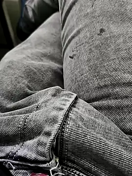 faaseel online show from February 2025 12:47:02 PM