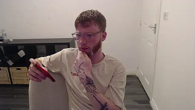 Snapshot of PrettyGinger chatting on December 2024 04:49:01 PM PrettyGinger online show from December 2024 04:49:01 PM