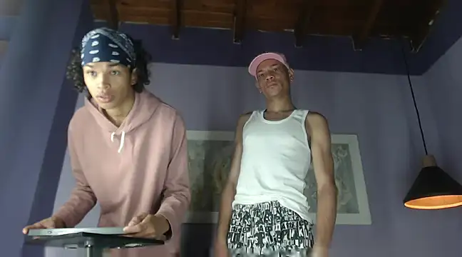 Snapshot of Kendall_Vergara chatting on December 2024 08:49:02 PM Kendall Vergara online show from December 2024 08:49:02 PM