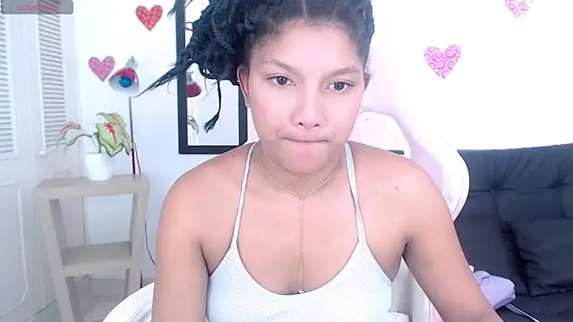 Snapshot of elly_willis chatting on December 2024 06:13:01 PM elly willis online show from December 2024 06:13:01 PM