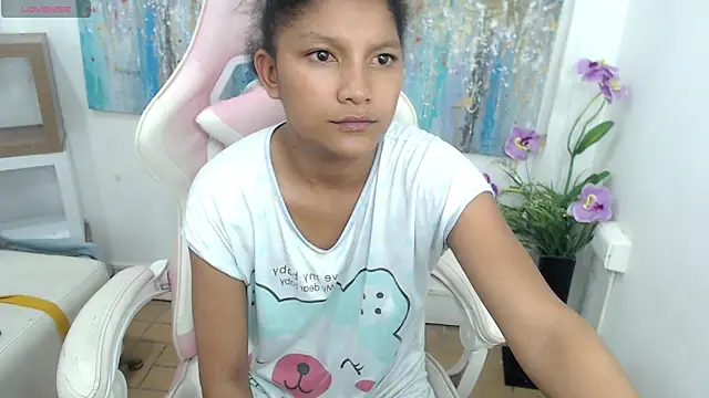 Snapshot of elly_willis chatting on February 2025 03:02:02 AM elly willis online show from February 2025 03:02:02 AM