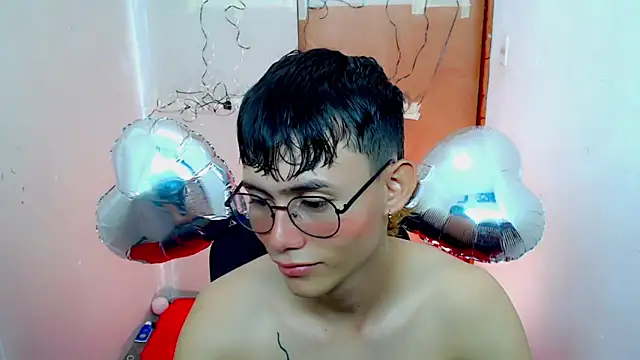 Snapshot of tanjiro_cute chatting on October 2025 10:46:02 AM tanjiro cute online show from October 2025 10:46:02 AM