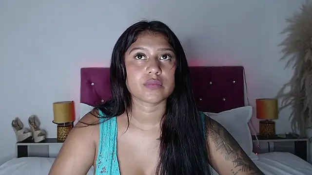 alinakiss online show from February 2025 05:42:01 AM