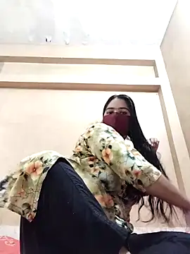 Magical Girl- online show from September 2025 04:23:01 AM