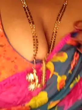 Sexy Radhikaa online show from December 2025 12:34:02 PM